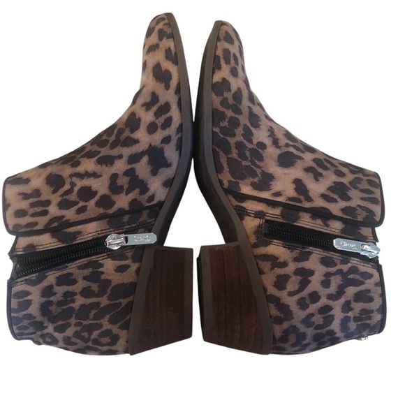 Sam Edelman Circus Sassy Edgy Leopard Ankle Stacked Heel Zipper Bootie Size 7 - Picture 4 of 10